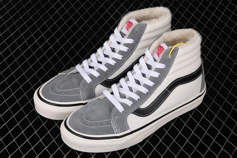 All categories Vans Vans series Vans Hi Vans high-top plus velvet Vans Sk8-Hi Anaheim autumn and winter plus velvet series high-top casual sneakers VN0A38GFUQ1